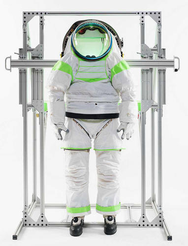 NASA's New Space Suit Lets Astronauts Dress In Seconds ...